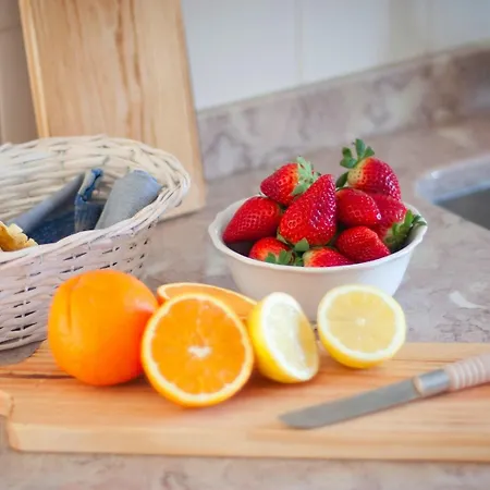 Otilia Apartamentos *